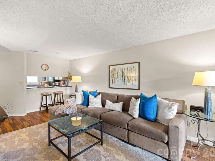 2508 Stradbrook Drive, Charlotte, NC 28210.  MLS# CAR4423800, YatesRealty ID 50478. 