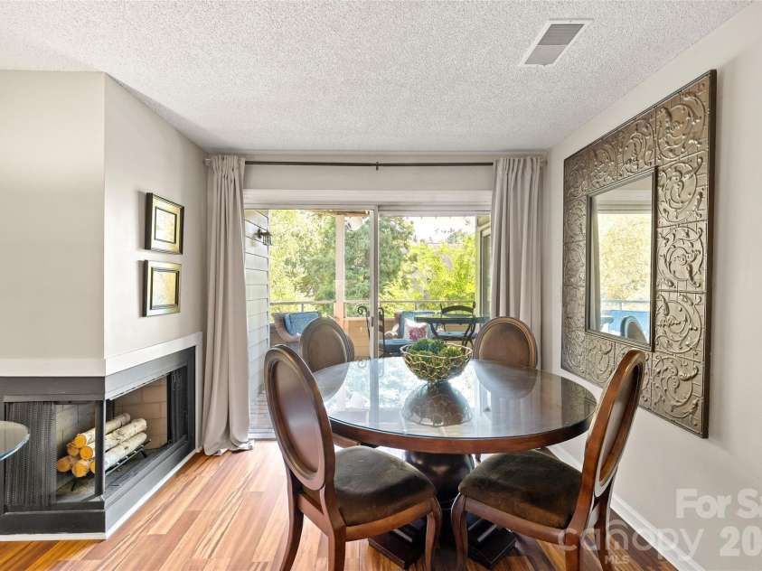 2508 Stradbrook Drive, Charlotte, NC 28210.  MLS# CAR4423800, YatesRealty ID 50478. 