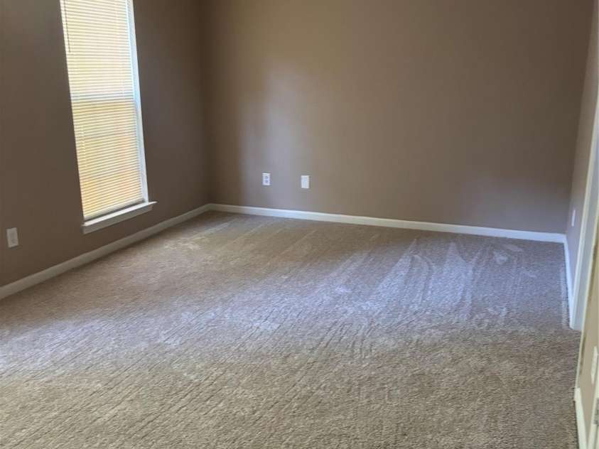 7216 Preakness Stakes Lane, Charlotte, NC 28215.  MLS# CAR4398918, YatesRealty ID 50479. 