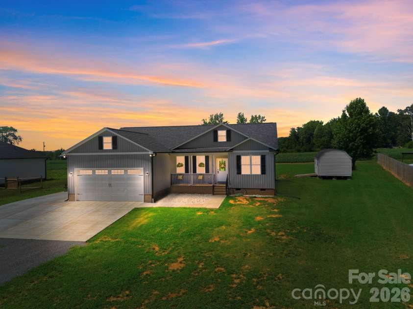 140 Smoke Lane, Salisbury, NC 28147.  MLS# CAR4404075, YatesRealty ID 5048. 