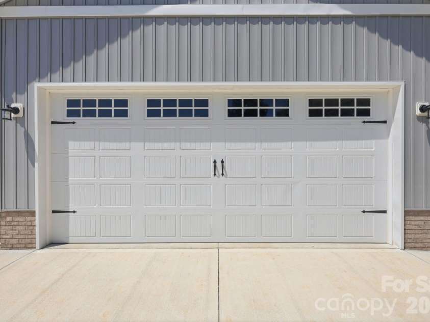 140 Smoke Lane, Salisbury, NC 28147.  MLS# CAR4404075, YatesRealty ID 5048. 