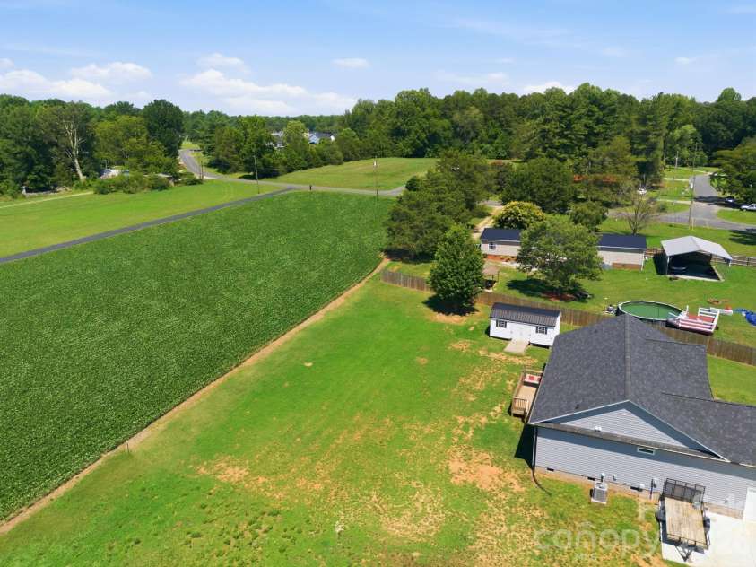140 Smoke Lane, Salisbury, NC 28147.  MLS# CAR4404075, YatesRealty ID 5048. 