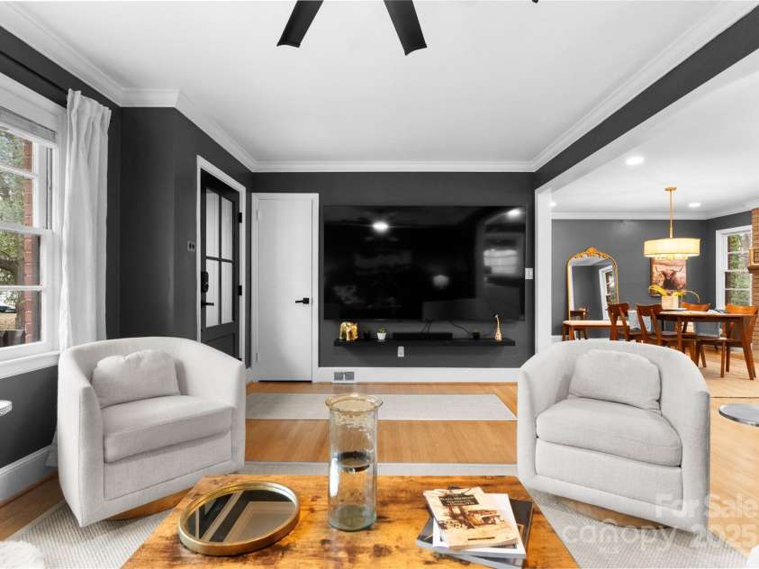 801 Glendora Drive, Charlotte, NC 28212.  MLS# CAR4239373, YatesRealty ID 5048. 