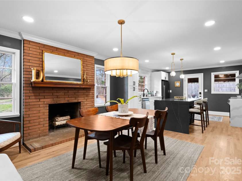 801 Glendora Drive, Charlotte, NC 28212.  MLS# CAR4239373, YatesRealty ID 5048. 