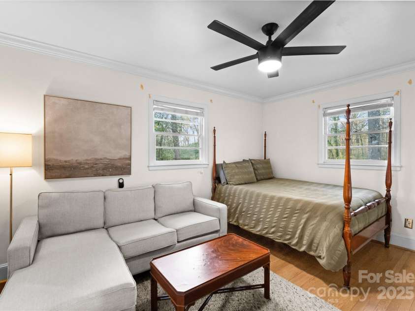 801 Glendora Drive, Charlotte, NC 28212.  MLS# CAR4239373, YatesRealty ID 5048. 