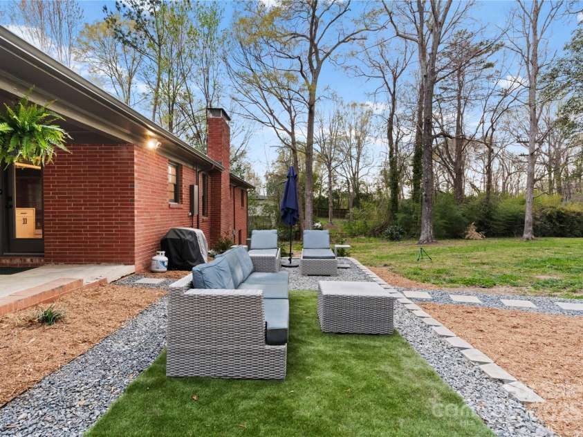 801 Glendora Drive, Charlotte, NC 28212.  MLS# CAR4239373, YatesRealty ID 5048. 