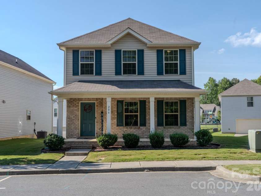 206 Notable Lane, Rock Hill, SC 29732.  MLS# CAR4417921, YatesRealty ID 50480. 