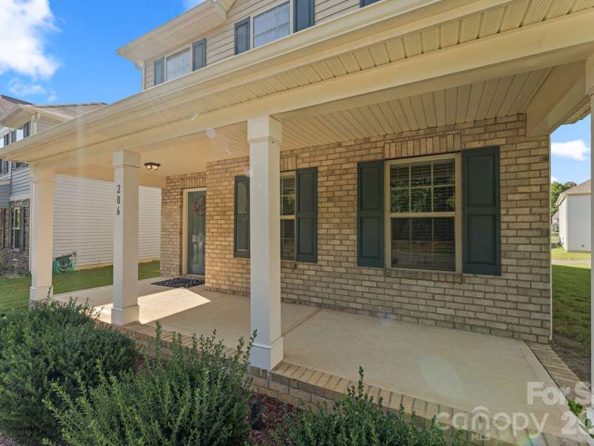 206 Notable Lane, Rock Hill, SC 29732.  MLS# CAR4417921, YatesRealty ID 50480. 