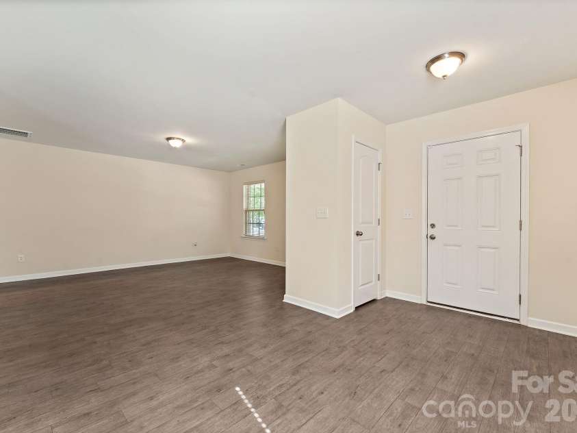 206 Notable Lane, Rock Hill, SC 29732.  MLS# CAR4417921, YatesRealty ID 50480. 