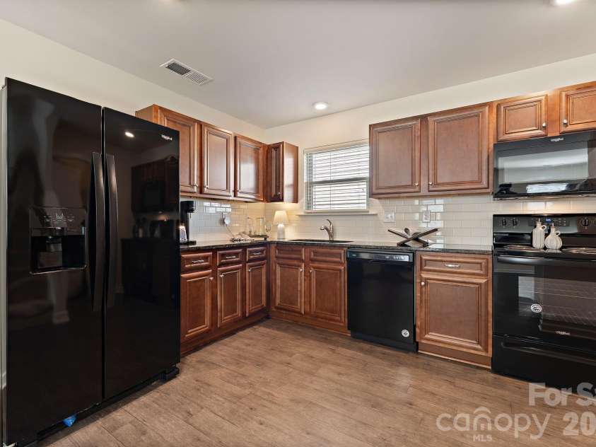 206 Notable Lane, Rock Hill, SC 29732.  MLS# CAR4417921, YatesRealty ID 50480. 