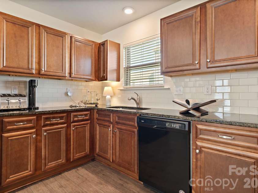 206 Notable Lane, Rock Hill, SC 29732.  MLS# CAR4417921, YatesRealty ID 50480. 