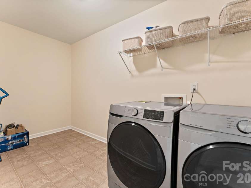 206 Notable Lane, Rock Hill, SC 29732.  MLS# CAR4417921, YatesRealty ID 50480. Oversized laundry