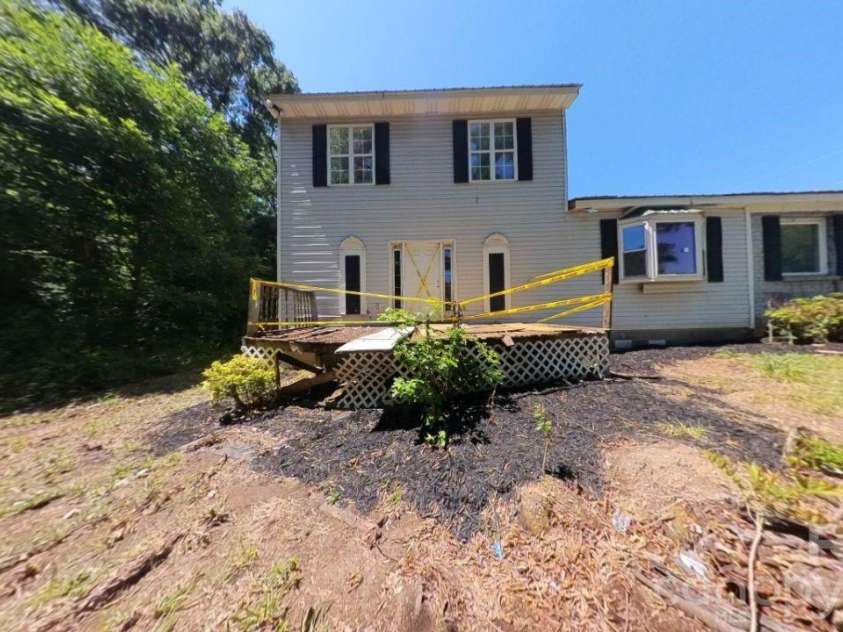 32891 Nc 49 Highway, New London, NC 28127.  MLS# CAR4424090, YatesRealty ID 50484. 