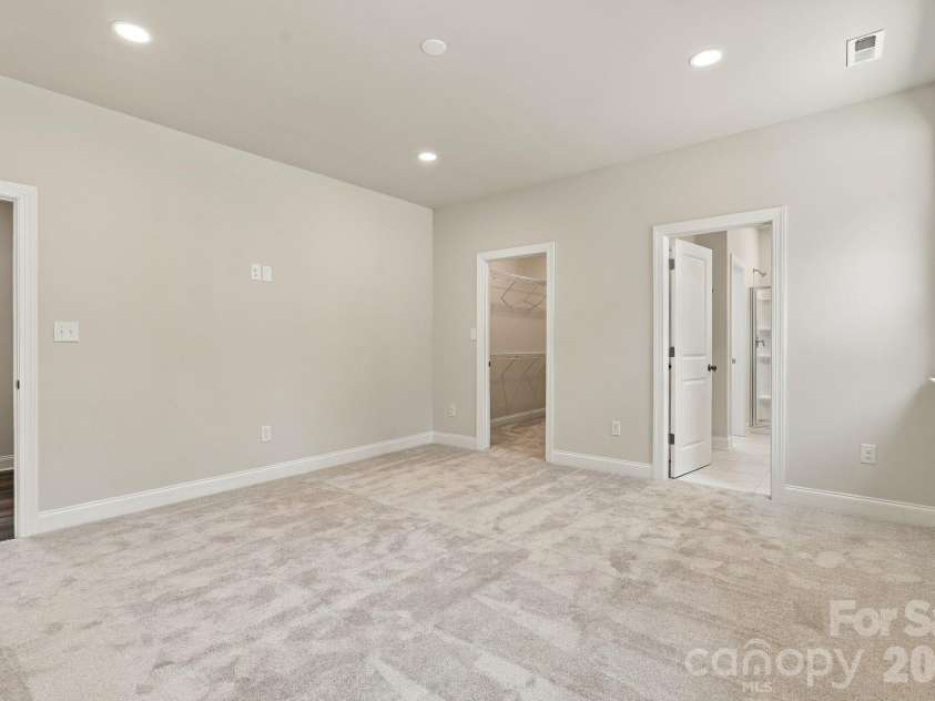 413 Dogwood Lane, Statesville, NC 28625.  MLS# CAR4424036, YatesRealty ID 50487. 