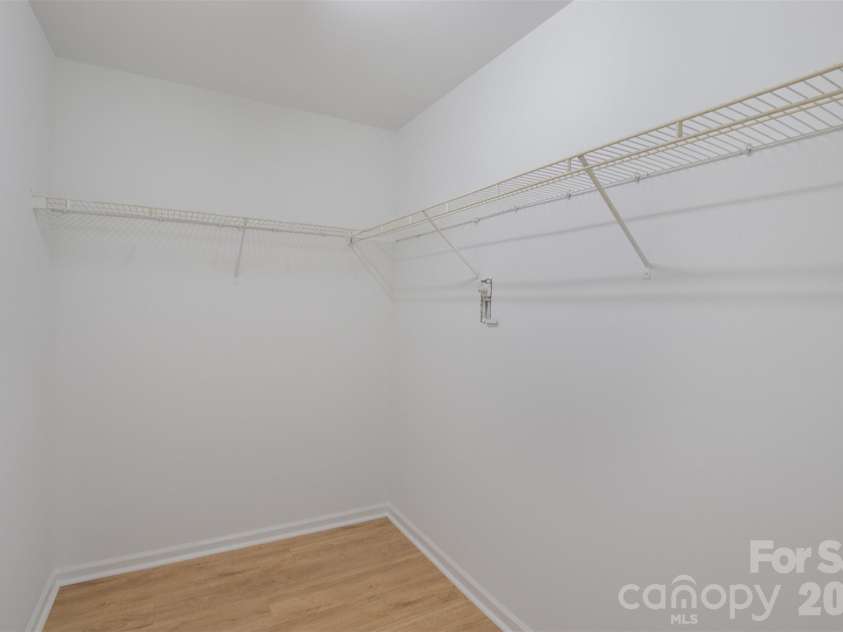 4206 Wilson Lane, Charlotte, NC 28206.  MLS# CAR4424094, YatesRealty ID 50488. 