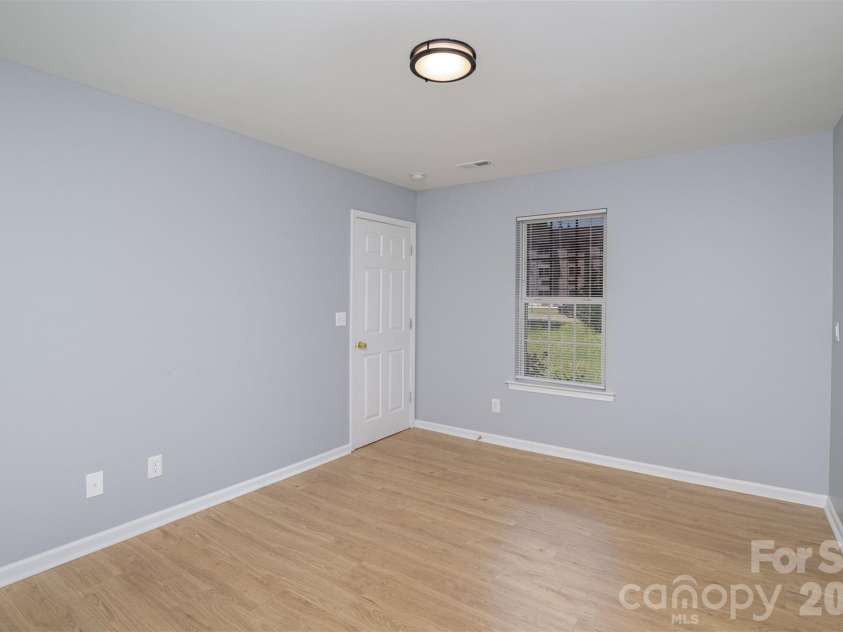 4206 Wilson Lane, Charlotte, NC 28206.  MLS# CAR4424094, YatesRealty ID 50488. 