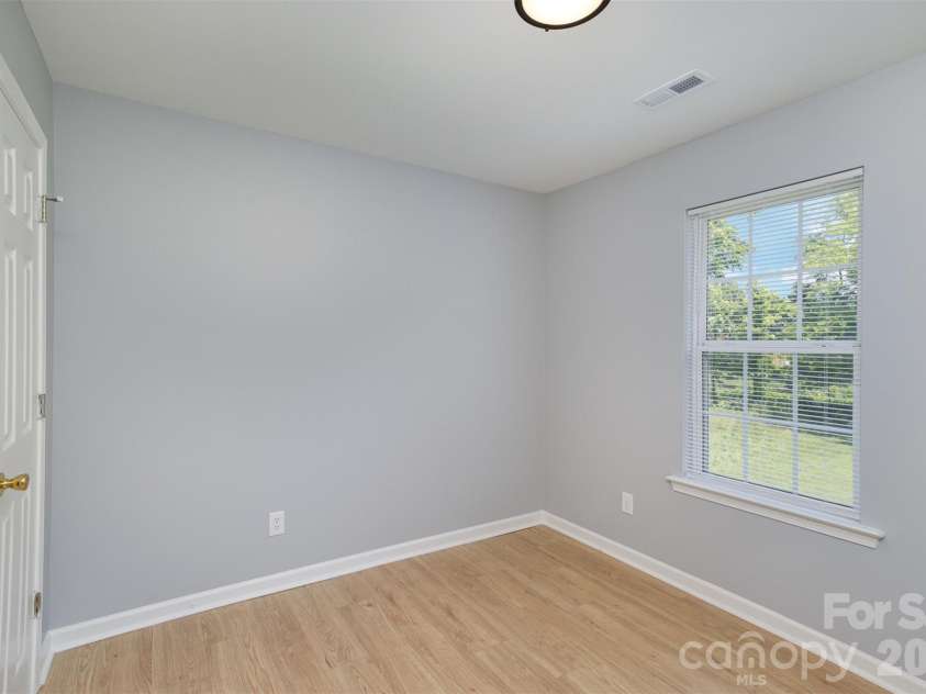4206 Wilson Lane, Charlotte, NC 28206.  MLS# CAR4424094, YatesRealty ID 50488. 