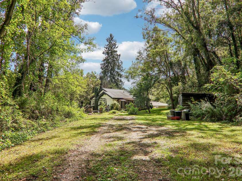 418 Sharptown Road, Canton, NC 28716.  MLS# CAR4421203, YatesRealty ID 50489. 