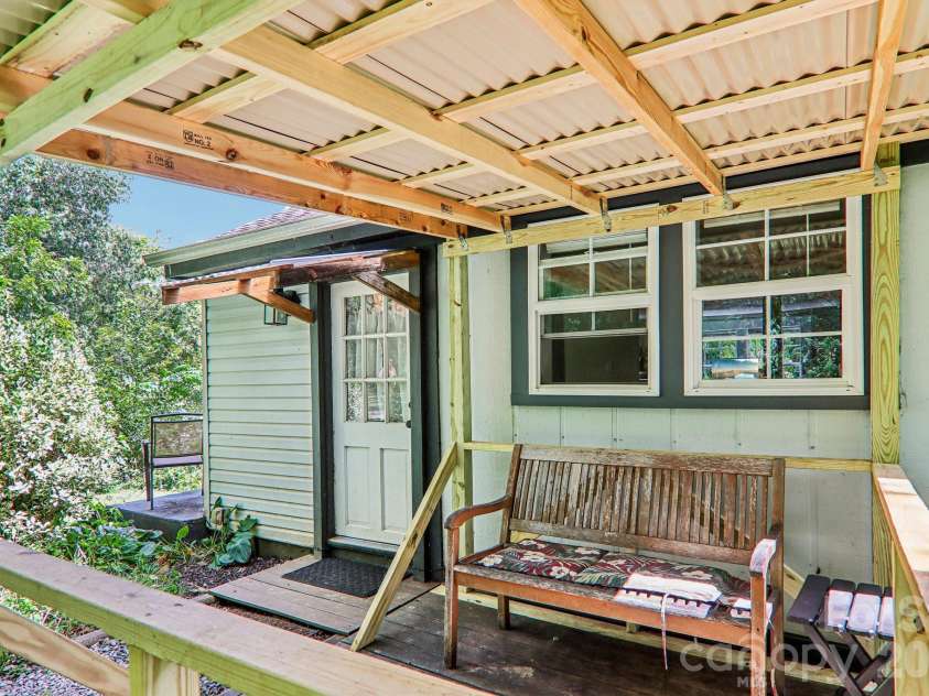 418 Sharptown Road, Canton, NC 28716.  MLS# CAR4421203, YatesRealty ID 50489. 