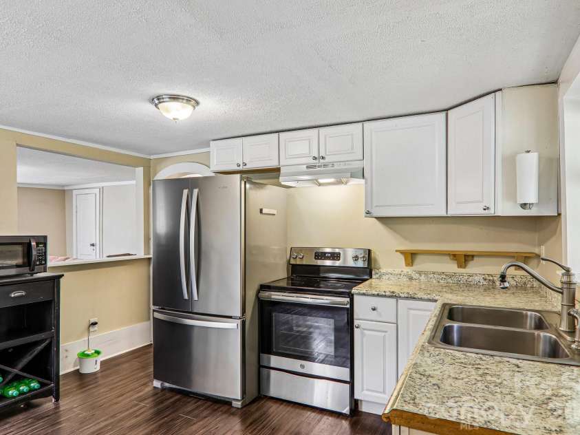 418 Sharptown Road, Canton, NC 28716.  MLS# CAR4421203, YatesRealty ID 50489. 