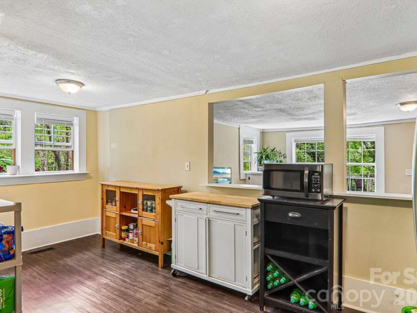 418 Sharptown Road, Canton, NC 28716.  MLS# CAR4421203, YatesRealty ID 50489. 