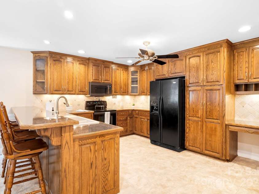 803 Freeman Road, Concord, NC 28025.  MLS# CAR4260320, YatesRealty ID 5049. 