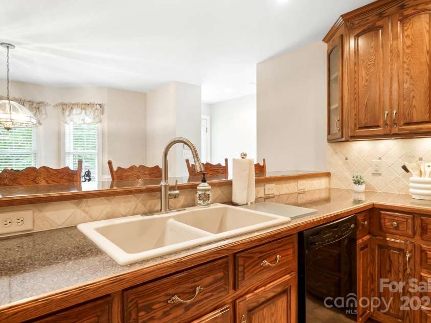803 Freeman Road, Concord, NC 28025.  MLS# CAR4260320, YatesRealty ID 5049. 