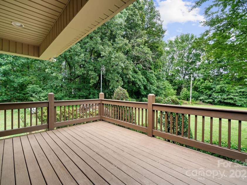 803 Freeman Road, Concord, NC 28025.  MLS# CAR4260320, YatesRealty ID 5049. 