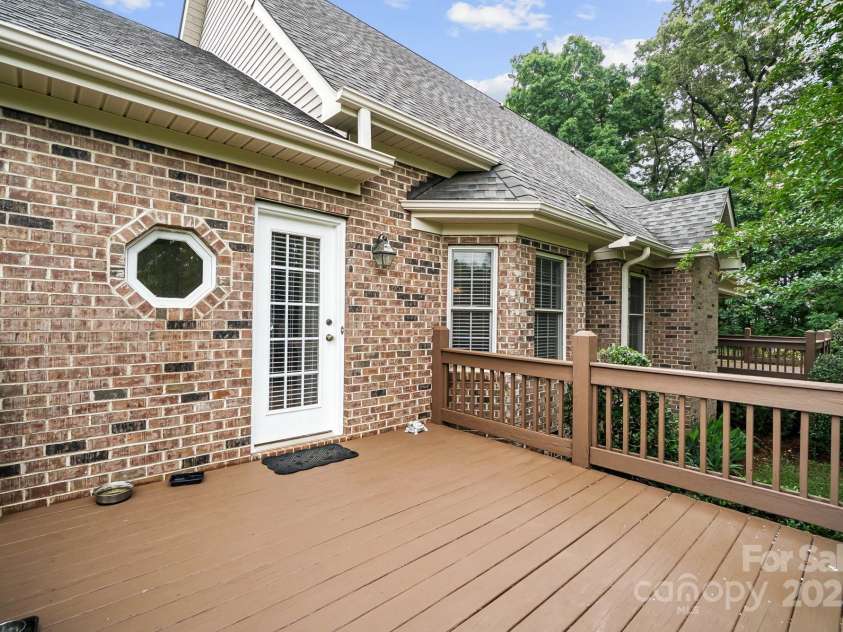 803 Freeman Road, Concord, NC 28025.  MLS# CAR4260320, YatesRealty ID 5049. 