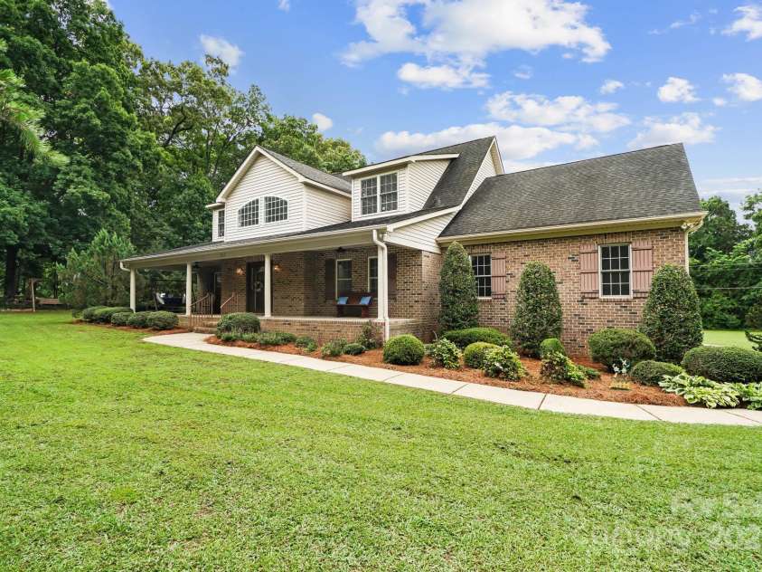 803 Freeman Road, Concord, NC 28025.  MLS# CAR4260320, YatesRealty ID 5049. 