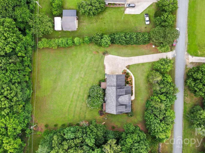 803 Freeman Road, Concord, NC 28025.  MLS# CAR4260320, YatesRealty ID 5049. 