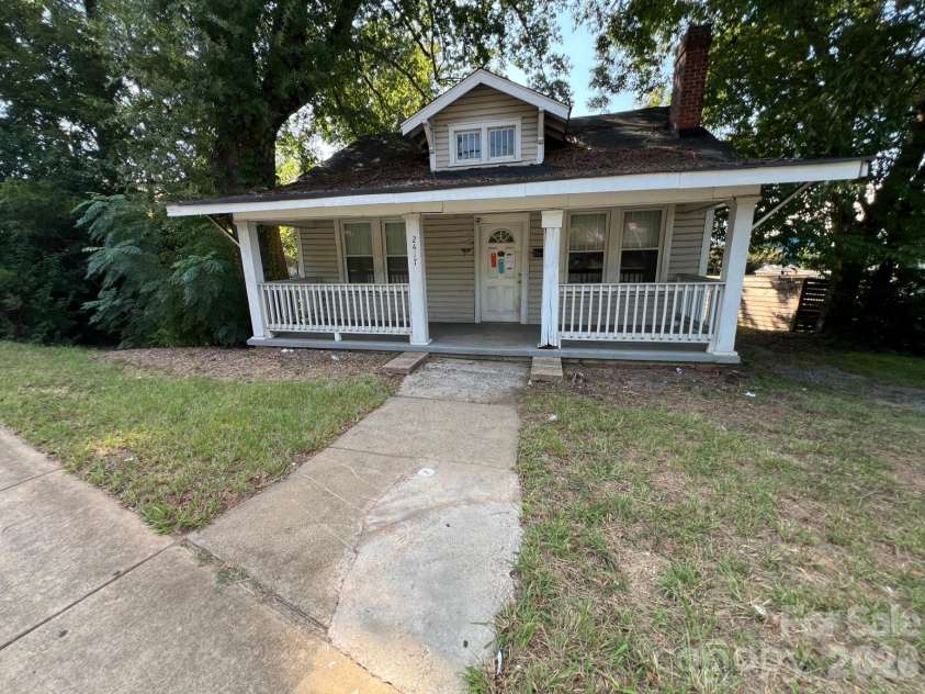 2417 The Plaza, Charlotte, NC 28205.  MLS# CAR4421646, YatesRealty ID 50490. 