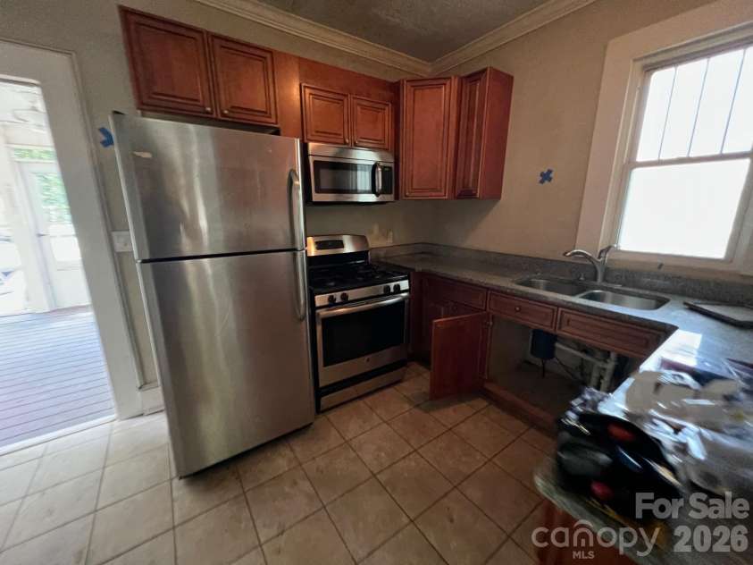 2417 The Plaza, Charlotte, NC 28205.  MLS# CAR4421646, YatesRealty ID 50490. 