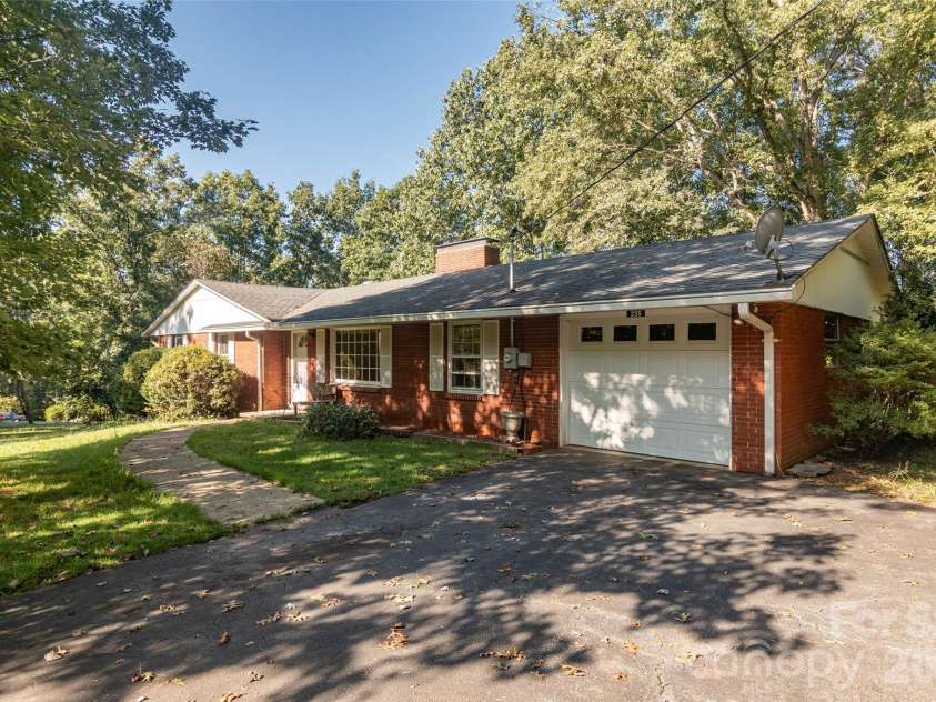 235 Landis Road, Marion, NC 28752.  MLS# CAR4423197, YatesRealty ID 50491. 