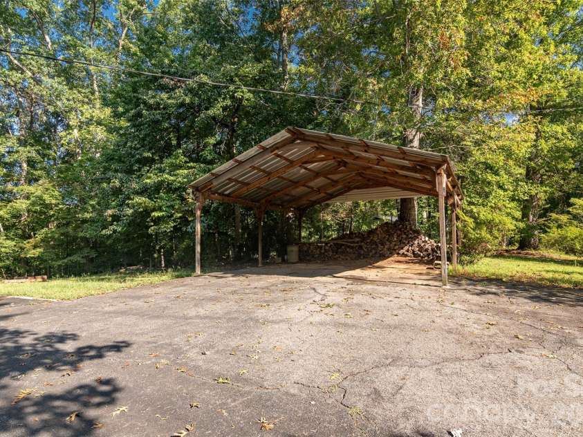 235 Landis Road, Marion, NC 28752.  MLS# CAR4423197, YatesRealty ID 50491. 