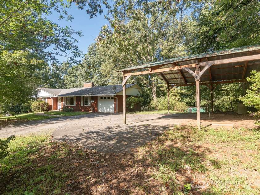 235 Landis Road, Marion, NC 28752.  MLS# CAR4423197, YatesRealty ID 50491. 