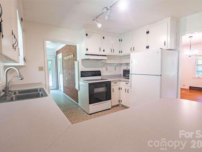 235 Landis Road, Marion, NC 28752.  MLS# CAR4423197, YatesRealty ID 50491. 