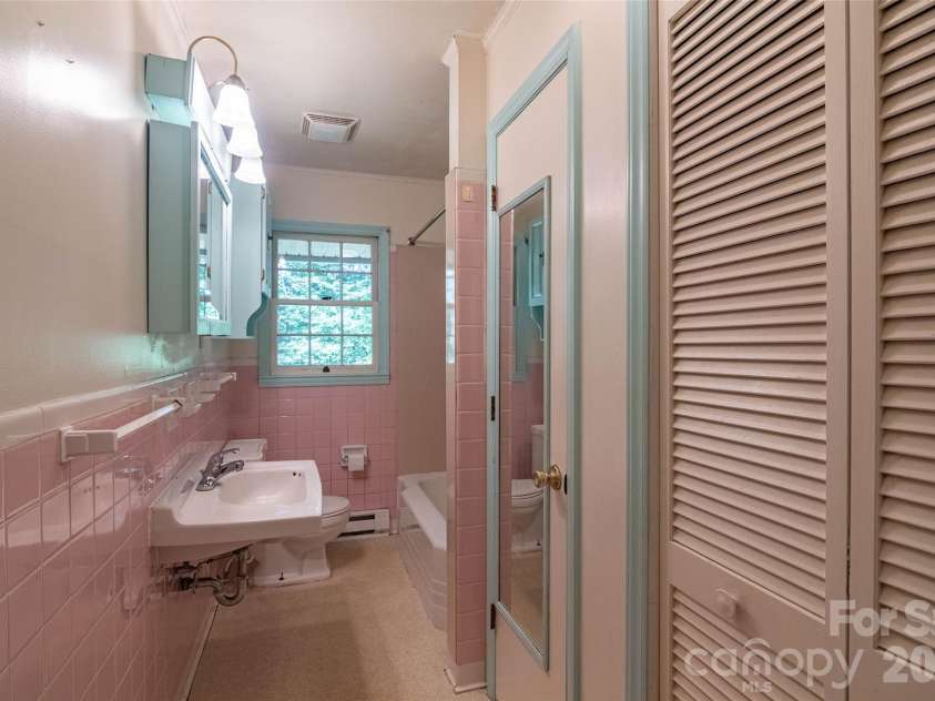 235 Landis Road, Marion, NC 28752.  MLS# CAR4423197, YatesRealty ID 50491. 