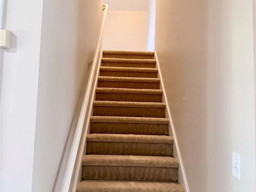 10323 Green Hedge Avenue, Charlotte, NC 28269.  MLS# CAR4419827, YatesRealty ID 50494. 