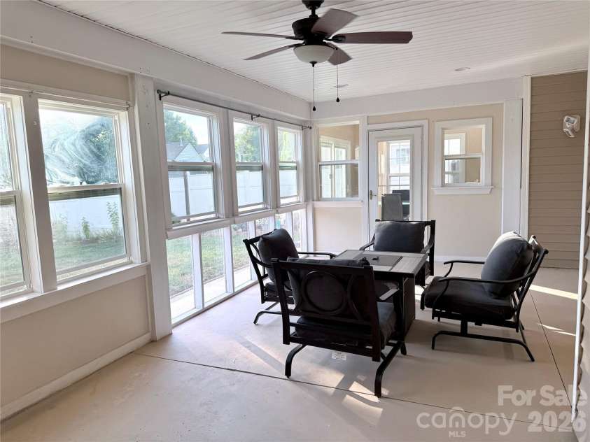 10323 Green Hedge Avenue, Charlotte, NC 28269.  MLS# CAR4419827, YatesRealty ID 50494. 