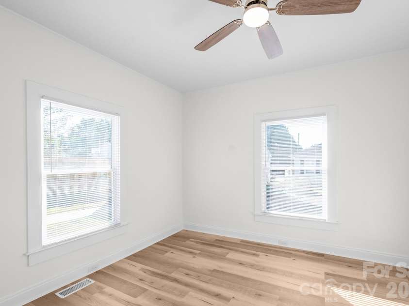 204 Pleasant Street, Belmont, NC 28012.  MLS# CAR4423492, YatesRealty ID 50496. 