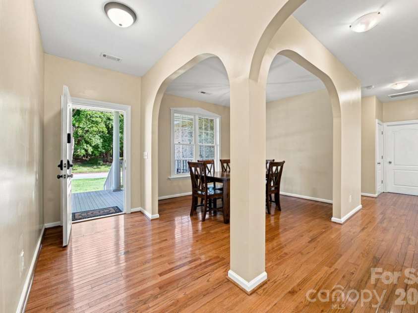 421 De Lara Circle, Salisbury, NC 28146.  MLS# CAR4411732, YatesRealty ID 50497. 