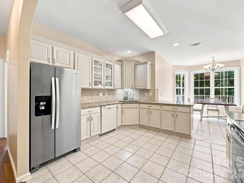 421 De Lara Circle, Salisbury, NC 28146.  MLS# CAR4411732, YatesRealty ID 50497. 