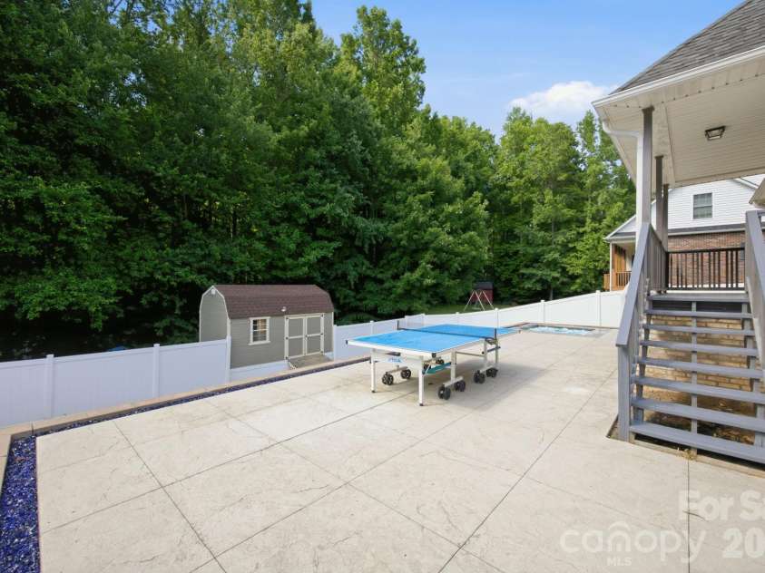 421 De Lara Circle, Salisbury, NC 28146.  MLS# CAR4411732, YatesRealty ID 50497. 