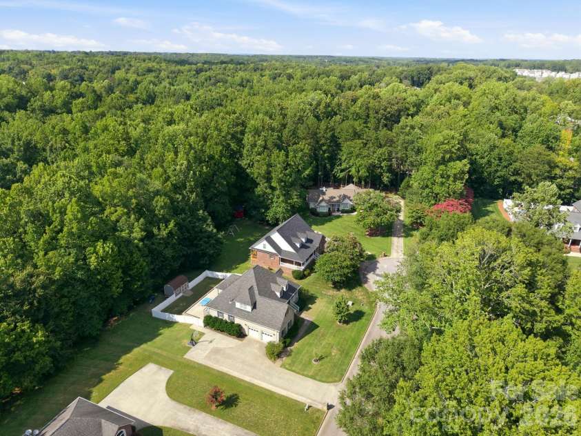 421 De Lara Circle, Salisbury, NC 28146.  MLS# CAR4411732, YatesRealty ID 50497. 