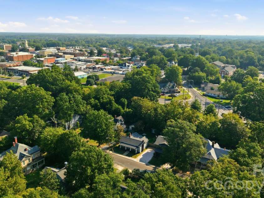 503 Washington Street, Monroe, NC 28112.  MLS# CAR4422789, YatesRealty ID 50499. 