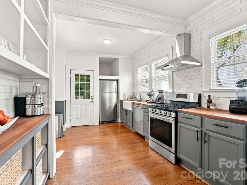503 Washington Street, Monroe, NC 28112.  MLS# CAR4422789, YatesRealty ID 50499. 
