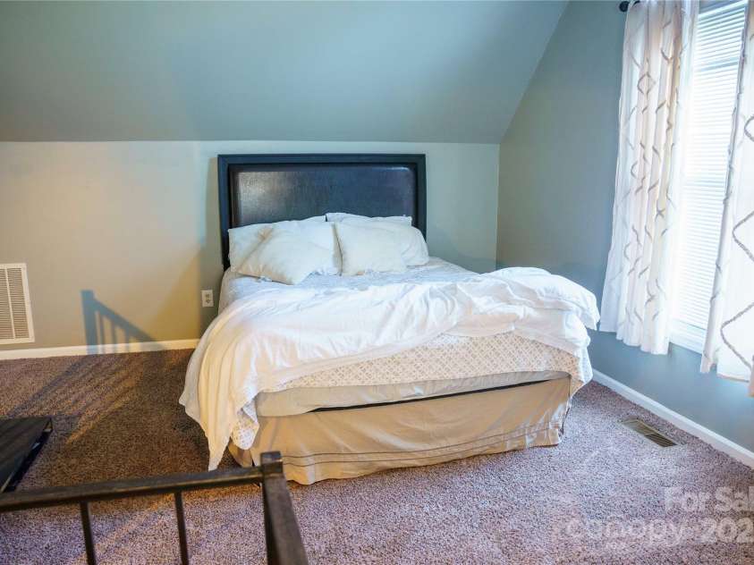 2111 Windermere Lane, Shelby, NC 28150.  MLS# CAR4193162, YatesRealty ID 505. 