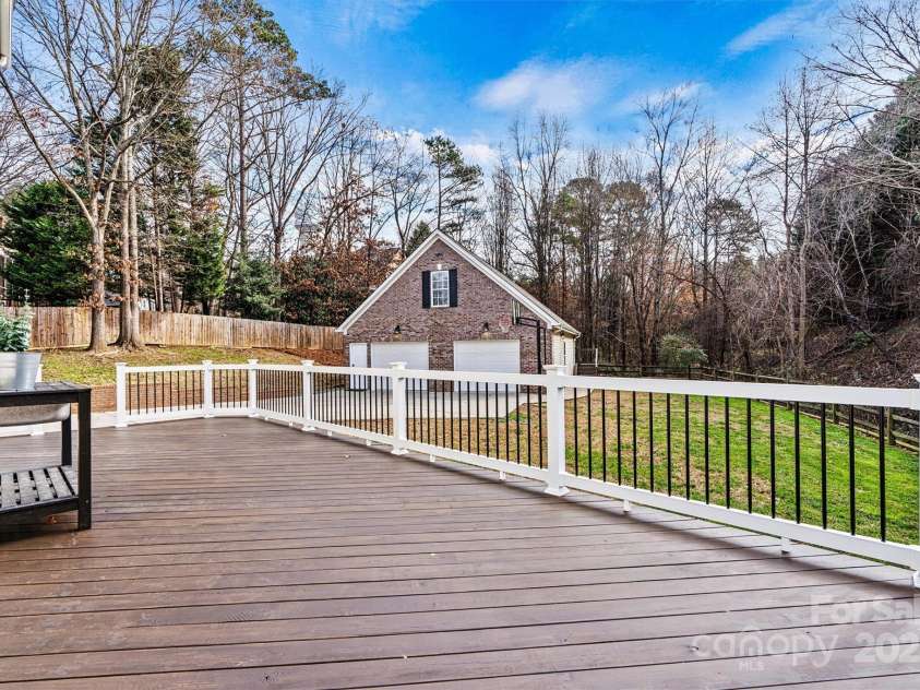 116 Diamond Head Drive, Mooresville, NC 28117.  MLS# CAR4208538, YatesRealty ID 5050. New Deck and Railing