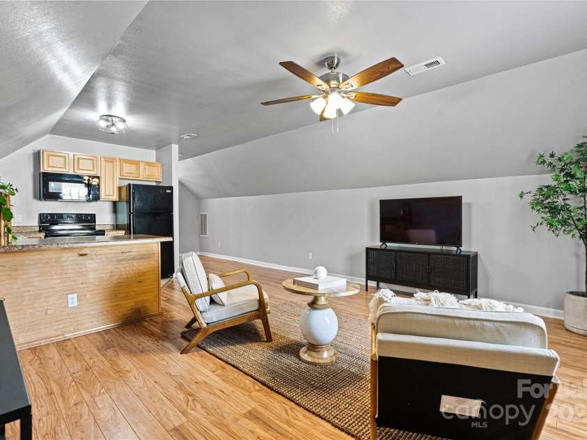 116 Diamond Head Drive, Mooresville, NC 28117.  MLS# CAR4208538, YatesRealty ID 5050. Second Living Quarters Above Detached Garage